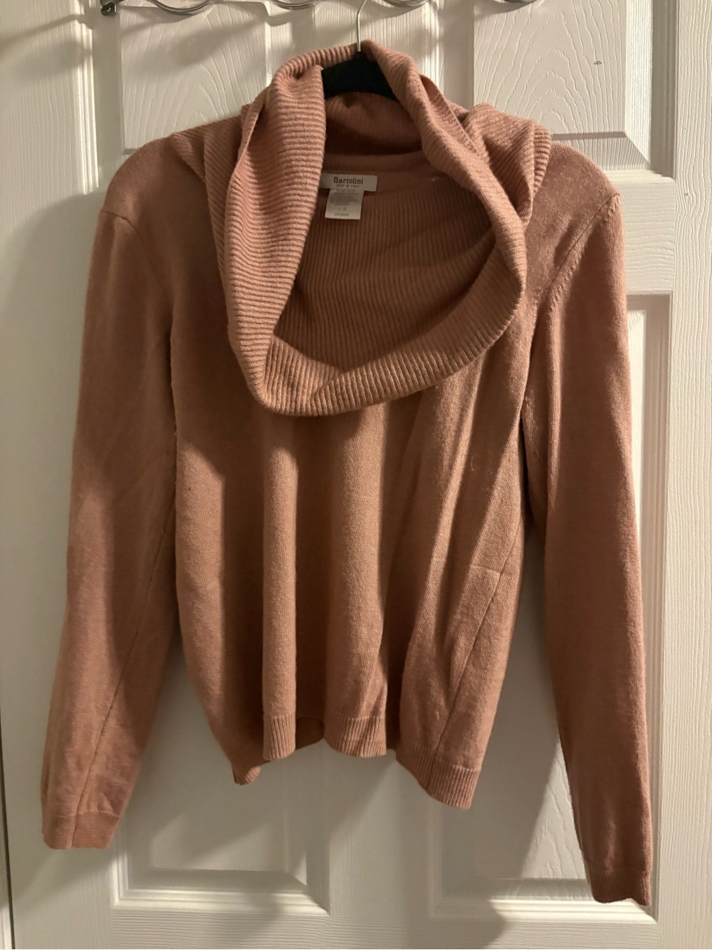 Bartolini Women's Cowl Neck Sweater in Dusty Rose